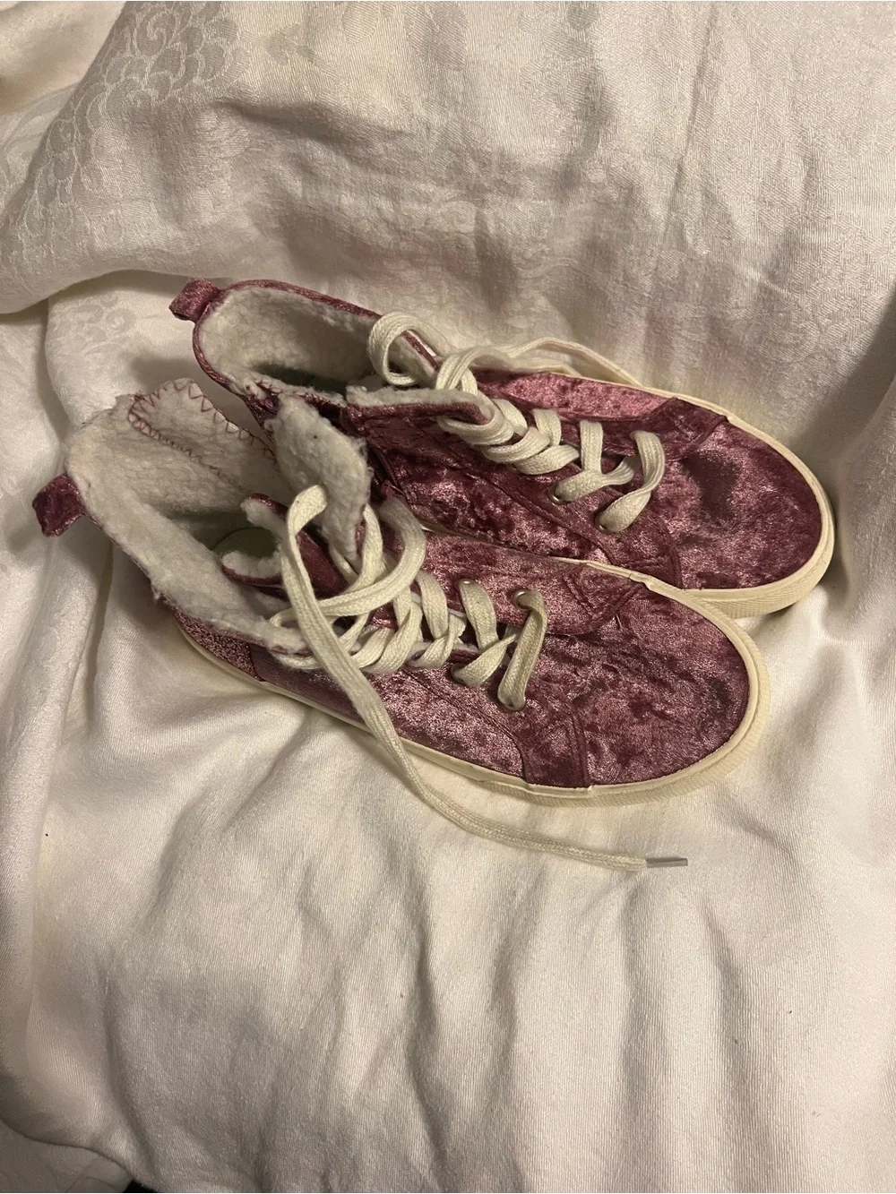 Cat & Jack Velvet High-Top Sneakers in Mauve